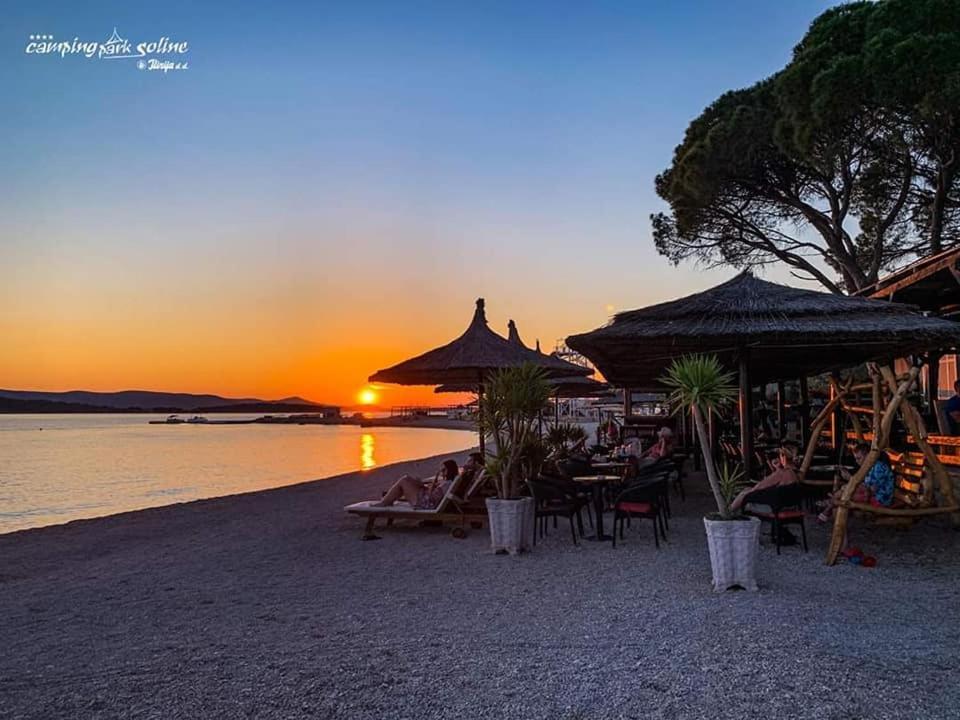Mobile Home Anamari Biograd Na Moru Bagian luar foto