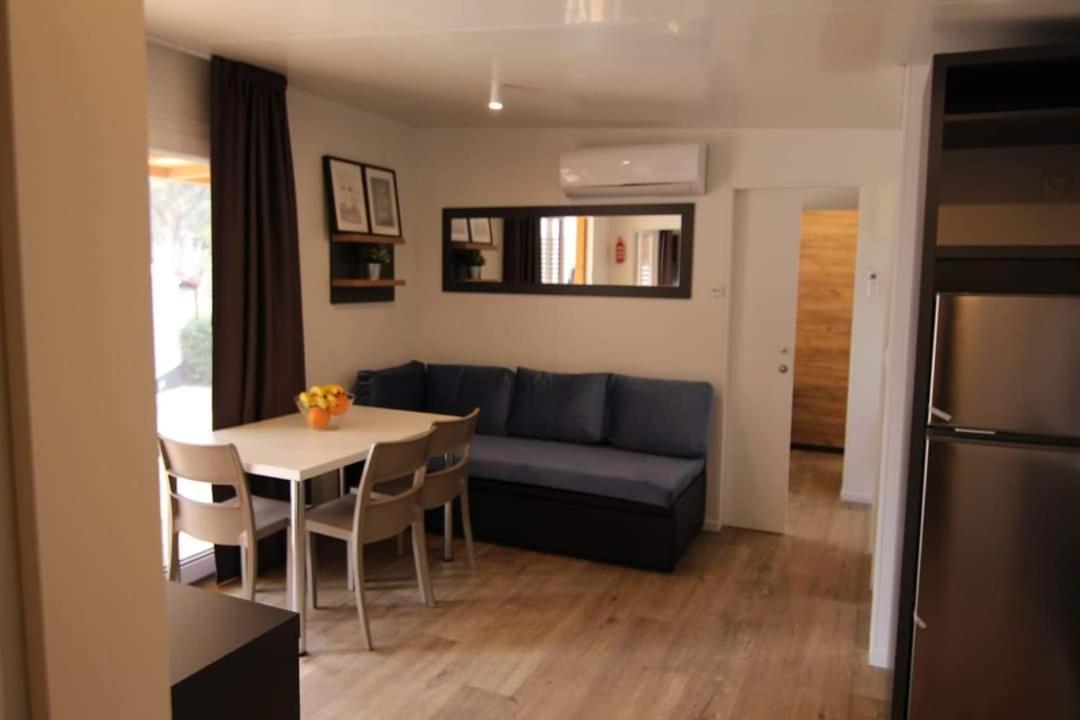 Mobile Home Anamari Biograd Na Moru Bagian luar foto